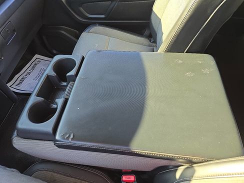 Used 2017 Nissan Titan S image 33