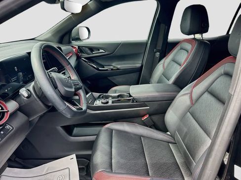 Used 2025 Chevrolet Equinox RS w/ Safety and Technology Package FWD image 18