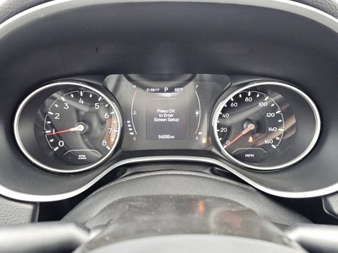 Used 2018 Jeep Compass Latitude image 28