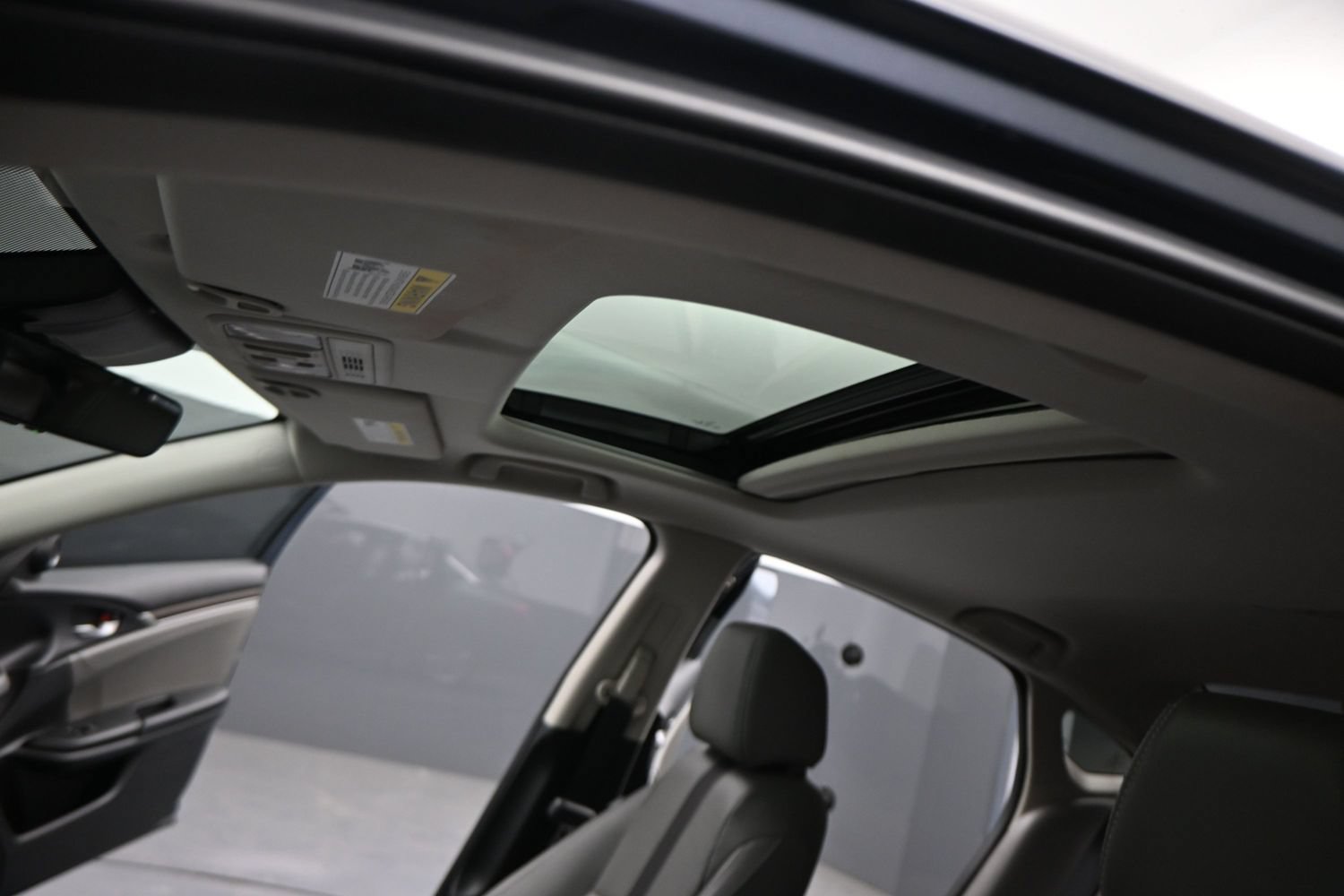 Used 2021 Honda Civic EX-L image 5
