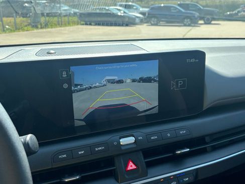 Used 2025 Kia K4 LXS image 22