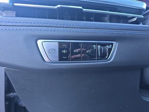 Used 2026 Cadillac Escalade IQL Sport 1 w/ LPO, ONYX Package image 28