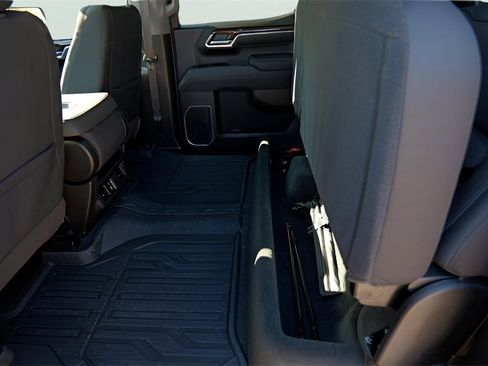 New 2026 GMC Sierra 1500 Elevation image 16