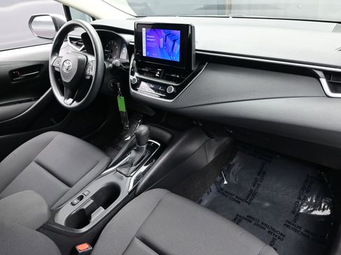 Used 2024 Toyota Corolla LE image 13
