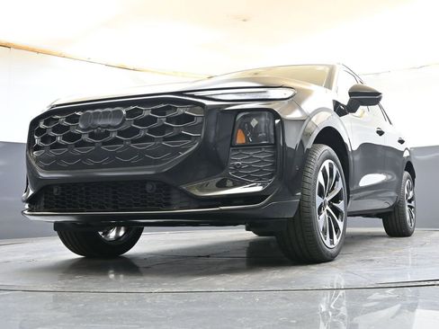 New 2026 Audi Q3 quattro 2.0T AWD/4WD image 38