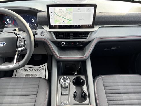 Used 2026 Ford Explorer ST-Line w/ ST-Line Street Pack AWD/4WD image 16