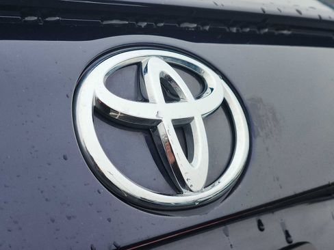 Used 2023 Toyota RAV4 XLE image 28