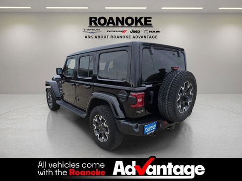 Used 2024 Jeep Wrangler Sahara w/ Safety Group AWD/4WD image 8
