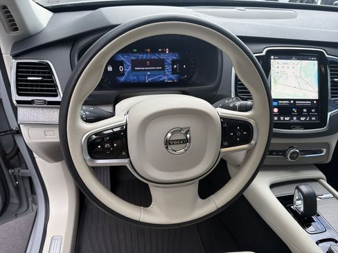 Certified 2025 Volvo XC90 B5 Plus w/ Protection Package Premier AWD/4WD image 18