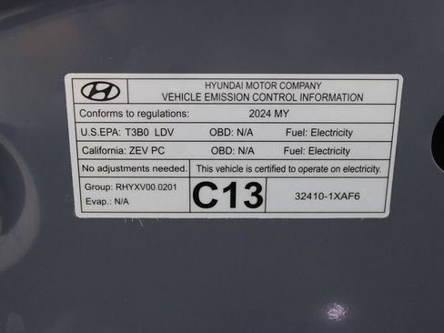 Used 2024 Hyundai Ioniq 6 SEL RWD image 36