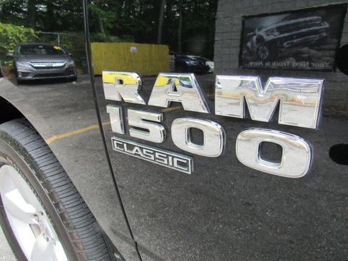 Used 2020 RAM 1500 Tradesman w/ Tradesman SXT Package RWD image 11