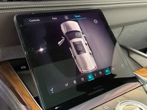 New 2026 Cadillac Escalade ESV Platinum Sport image 19