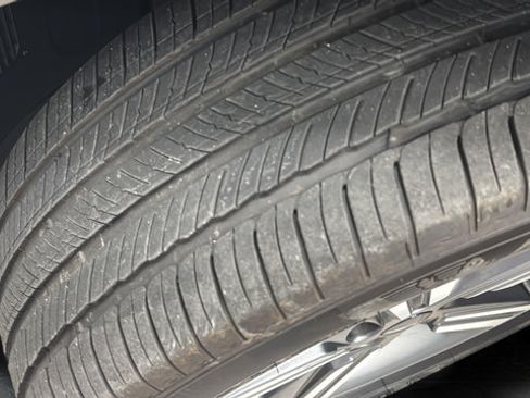 Used 2025 Genesis GV80 3.5T AWD/4WD image 40
