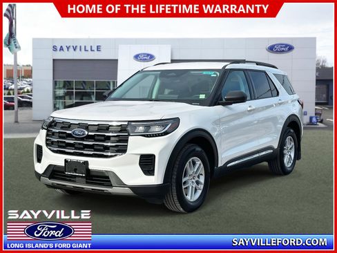 Used 2025 Ford Explorer Active image 1