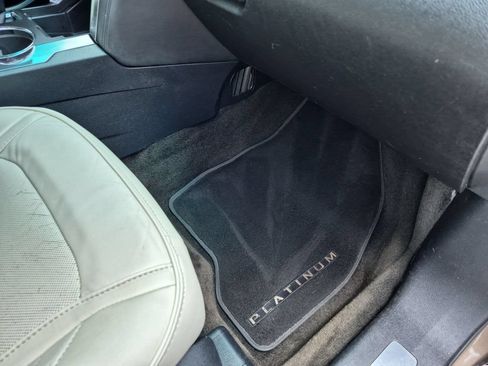 Used 2016 Ford Explorer Platinum AWD/4WD image 42