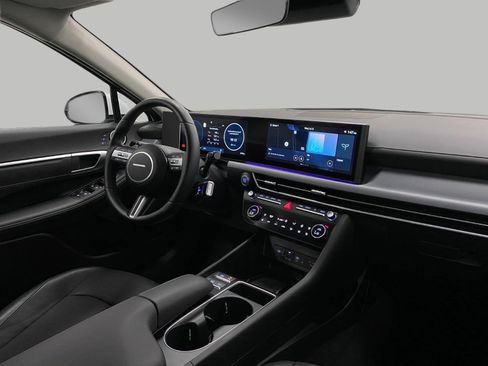 Certified 2025 Hyundai Sonata Limited FWD image 19