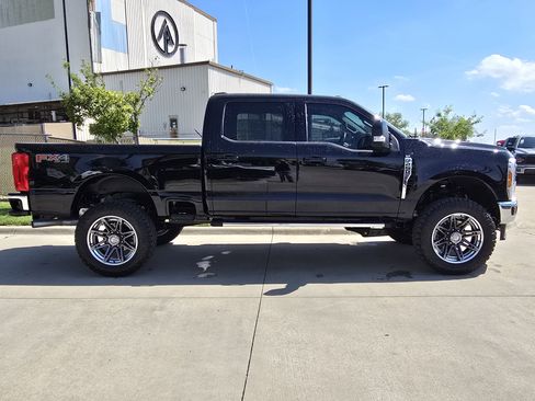 New 2026 Ford F250 XLT w/ FX4 Off-Road Package AWD/4WD image 7