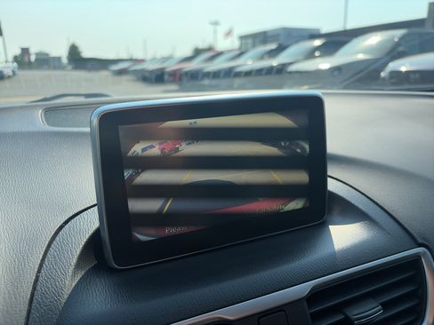 Used 2016 MAZDA MAZDA3 i Sport FWD image 27
