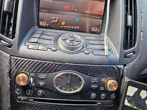 Used 2009 INFINITI G37 Sport w/ Premium Pkg image 23