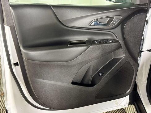 Used 2024 Chevrolet Equinox LT AWD/4WD image 10