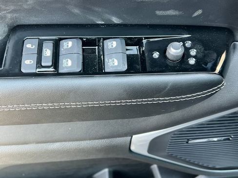 New 2026 Jeep Grand Wagoneer 4WD image 17