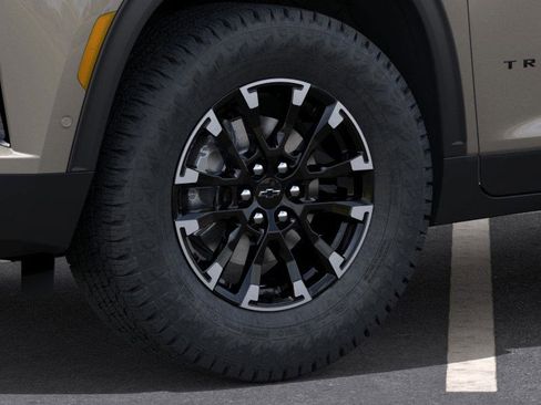 New 2026 Chevrolet Traverse Z71 w/ Enhanced Driving Package image 10