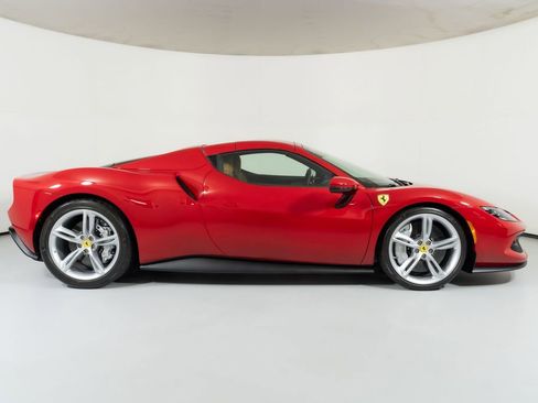 Used 2025 Ferrari 296 GTS image 20