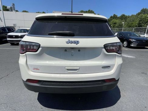 Used 2020 Jeep Compass Latitude FWD image 24