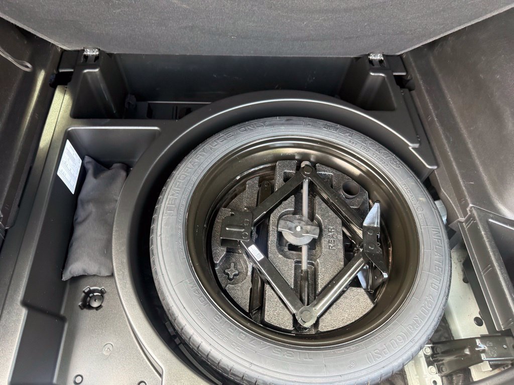 Used 2021 Chevrolet Blazer LT w/ LPO, Cargo Package FWD image 14
