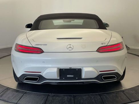 Used 2018 Mercedes-Benz AMG GT Roadster image 6
