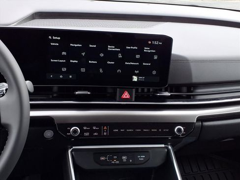 New 2026 Kia Carnival SX image 16