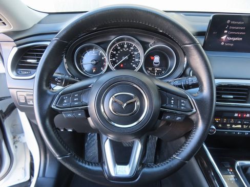 Used 2023 MAZDA CX-9 Touring image 18