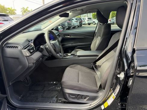 Used 2025 Toyota Camry LE FWD image 9