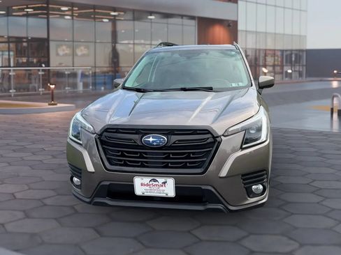 Used 2022 Subaru Forester Premium AWD/4WD image 7