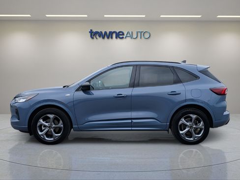 Used 2024 Ford Escape ST-Line w/ Tech Pack #1 AWD/4WD image 2