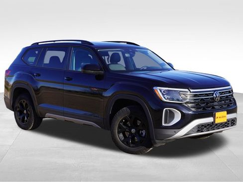 Used 2024 Volkswagen Atlas Peak Edition SEL AWD/4WD image 1