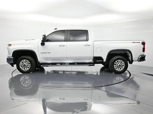 Certified 2025 Chevrolet Silverado 2500 LT w/ Convenience Package image 9