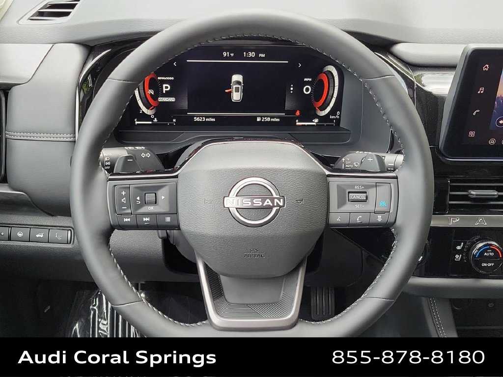 Used 2026 Nissan Pathfinder Platinum FWD image 23