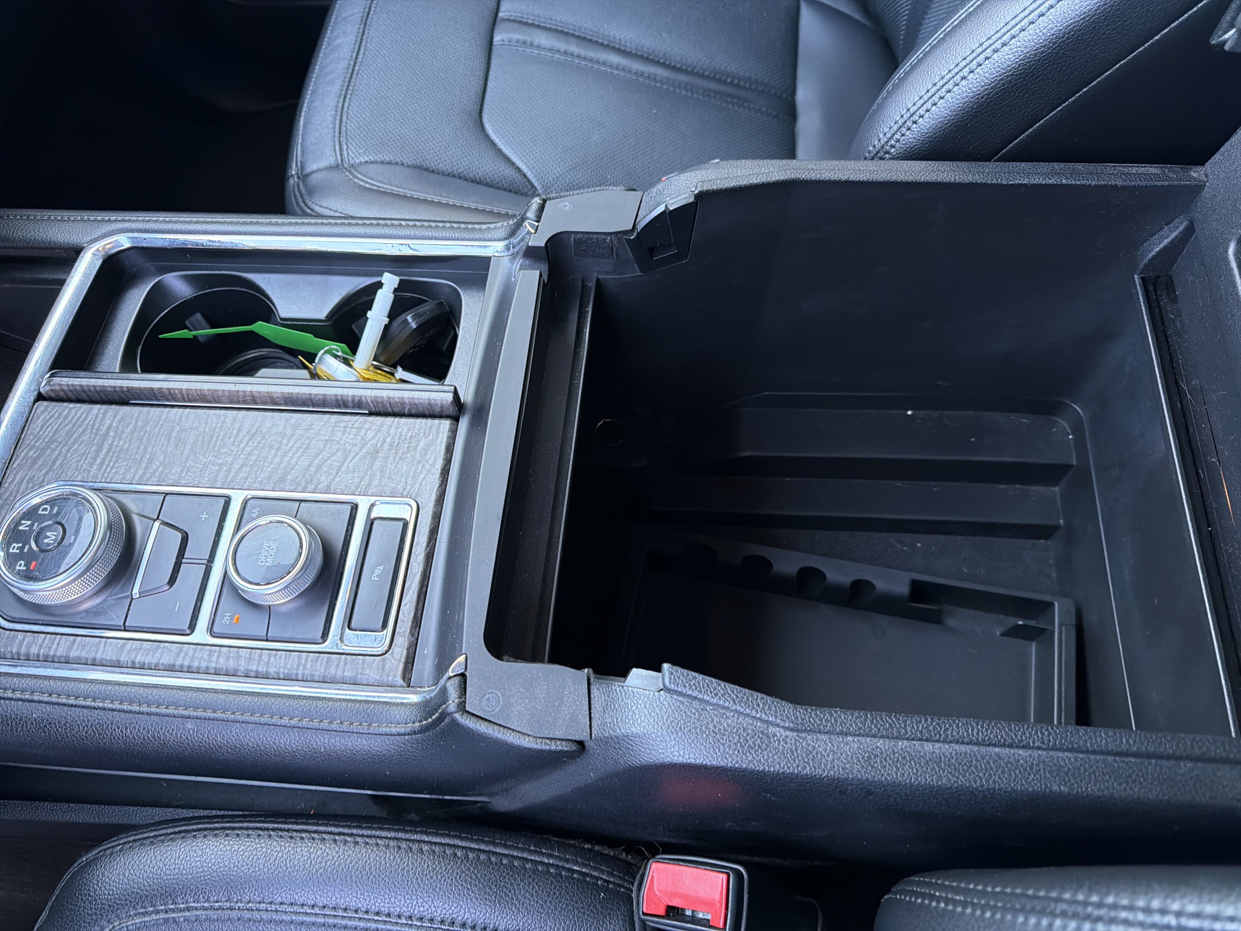 Used 2019 Ford Expedition Max Limited AWD/4WD image 3