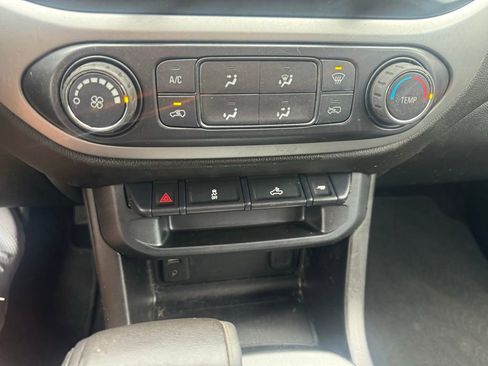 Used 2018 Chevrolet Colorado LT image 22