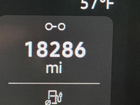 Used 2022 Volkswagen ID.4 Pro S image 10