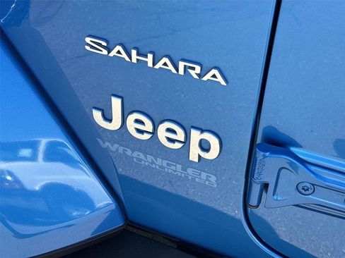 Used 2022 Jeep Wrangler Unlimited Sahara image 29