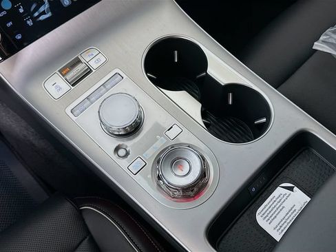 New 2026 Genesis GV70 2.5T Advanced AWD/4WD image 15