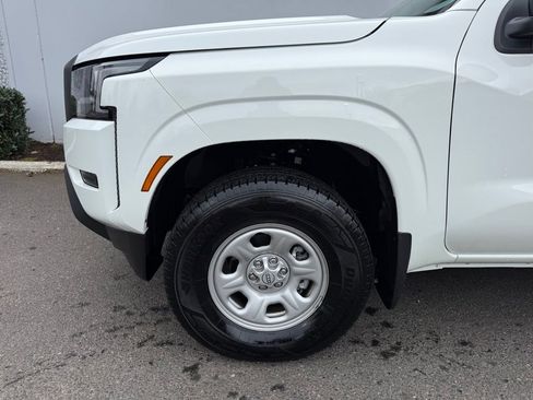 Used 2024 Nissan Frontier S w/ Technology Package image 11