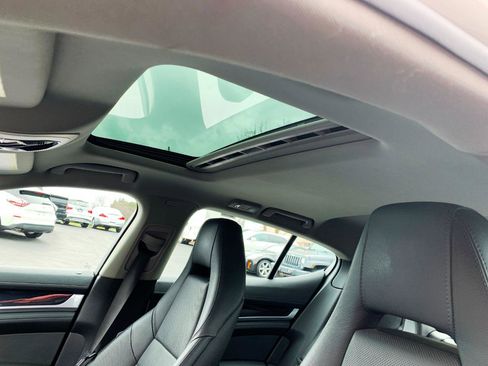 Used 2013 Porsche Panamera 4S image 13