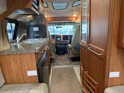 Used 2010 Chevrolet Express 3500 Extended w/ Power Package RWD image 35