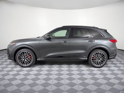 Certified 2025 Audi SQ5 Premium Plus w/ Premium Plus Package AWD/4WD image 2