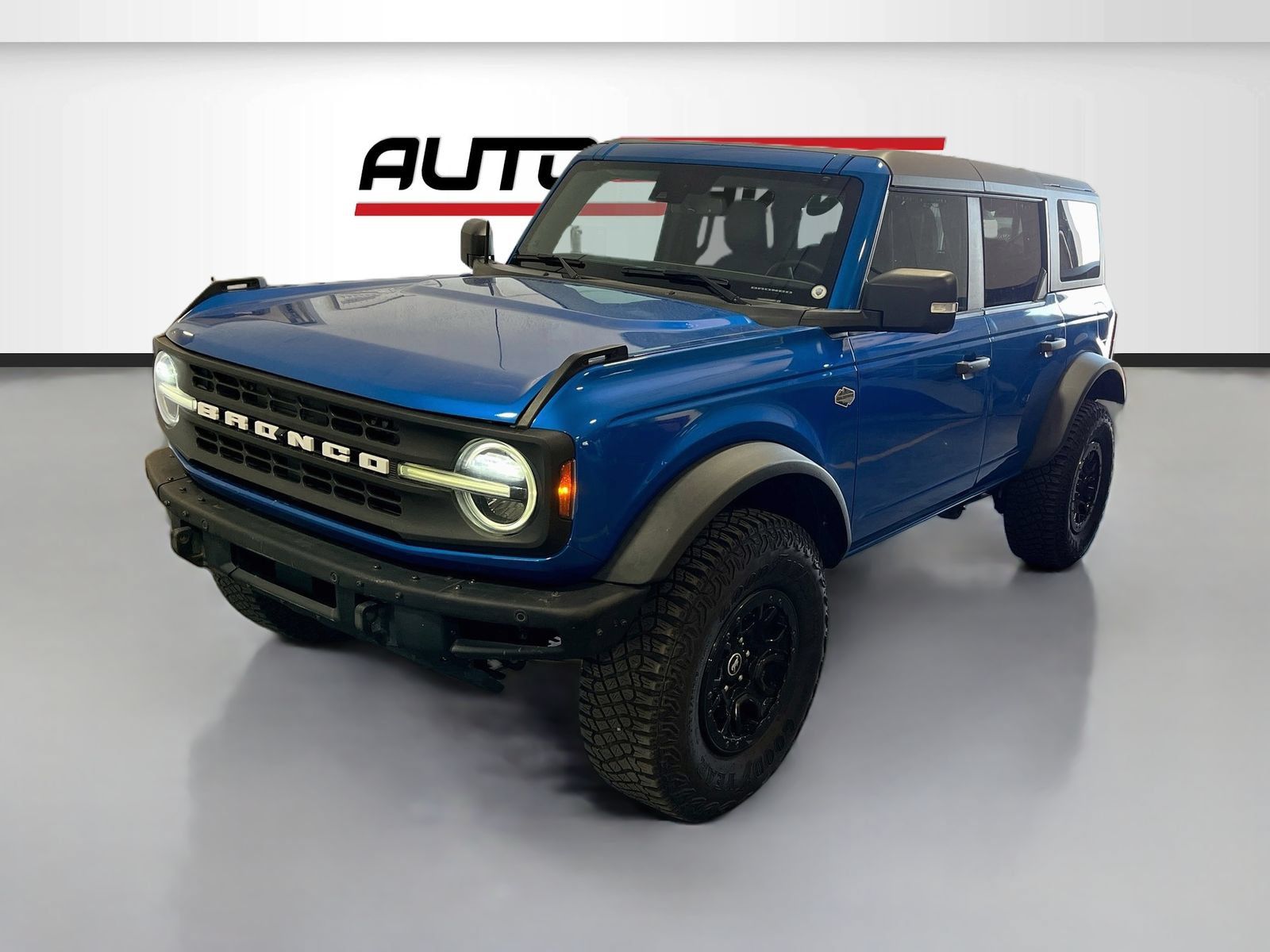 Used 2023 Ford Bronco Wildtrak AWD/4WD image 3
