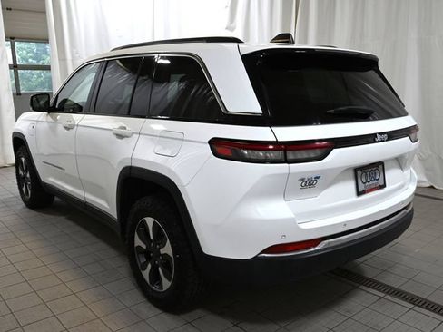 Used 2023 Jeep Grand Cherokee 4WD 4xe image 11