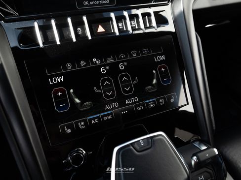 Used 2021 Lamborghini Urus image 64